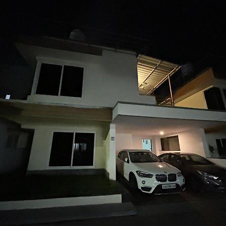 Blissful Home Near Coimbatore Airport Εξωτερικό φωτογραφία